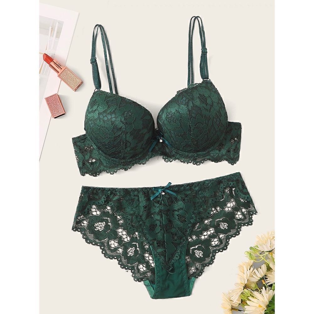 Sexy Floral Lace Bra and Panty Lingerie Set
